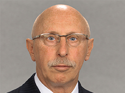 Photo of Bill Henderson